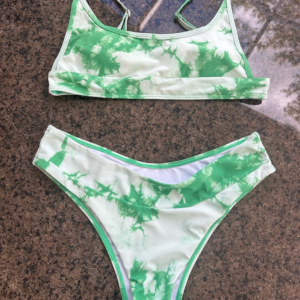 SHEIN Green Tie-Dye Bikini